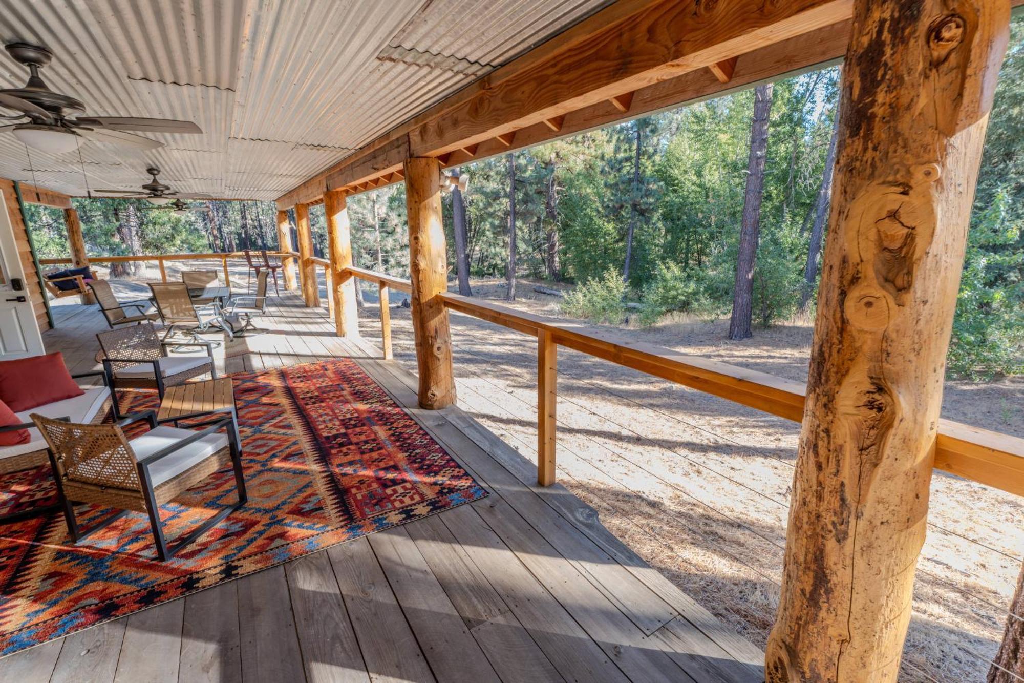 Peppermint Falls Ranch Ponderosa Extérieur photo